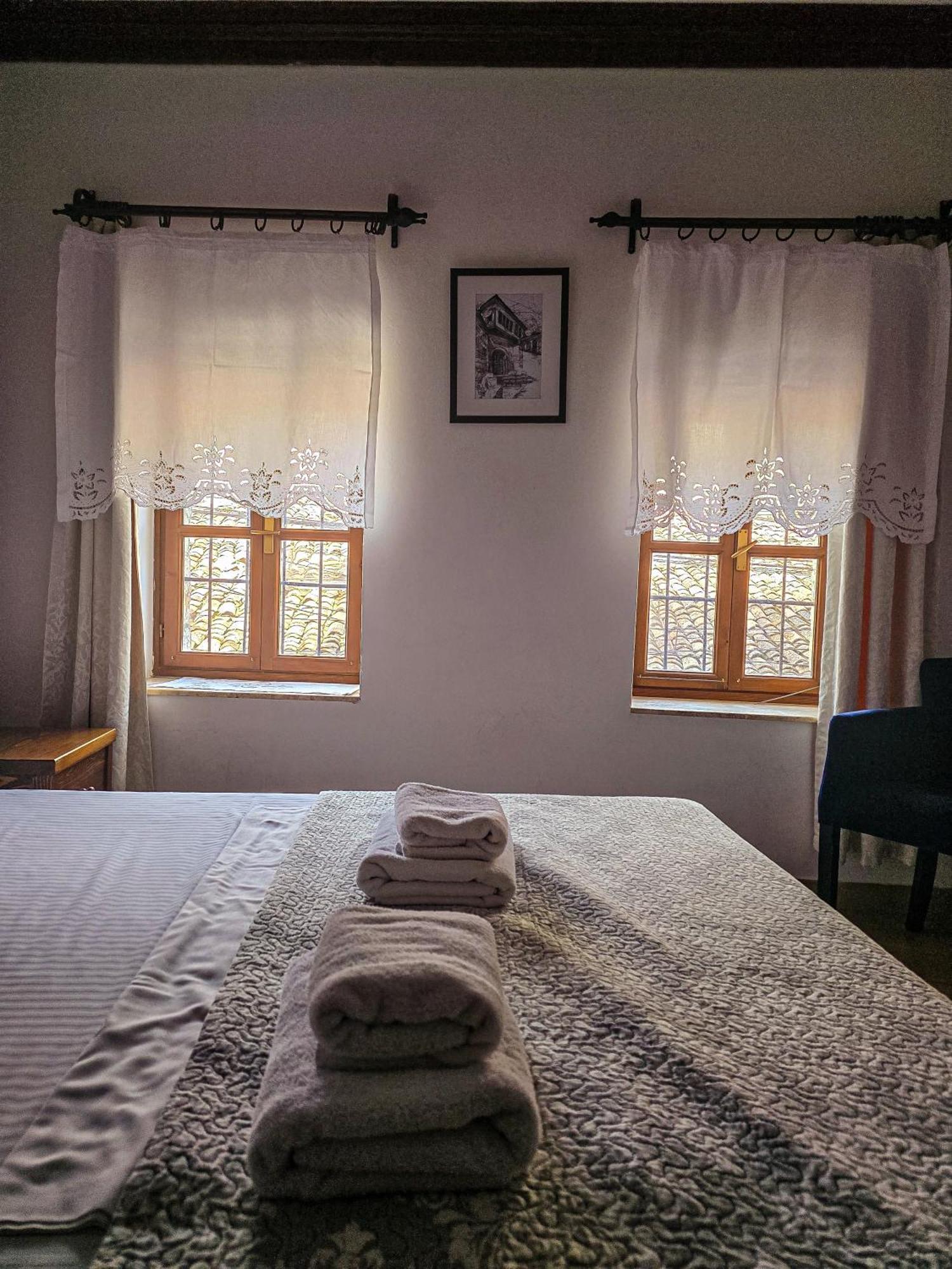 Hotel Gorica - Unesco Quarter เบราท ภายนอก รูปภาพ